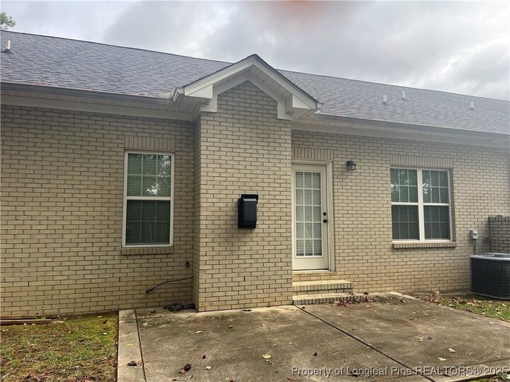 Property Photo:  600 Wyndam Court  NC 28358