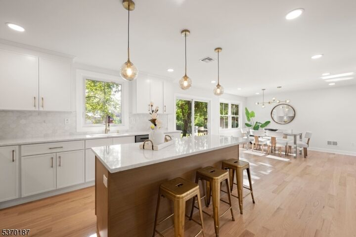 Property Photo: 1040 Cranbrook Rd NJ 07083