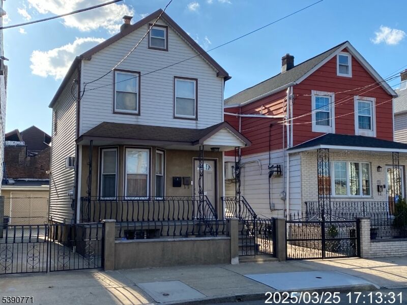 Property Photo:  81 Waydell St  NJ 07105