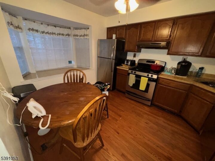 Property Photo:  105 Franklin Ct  NJ 08822 
