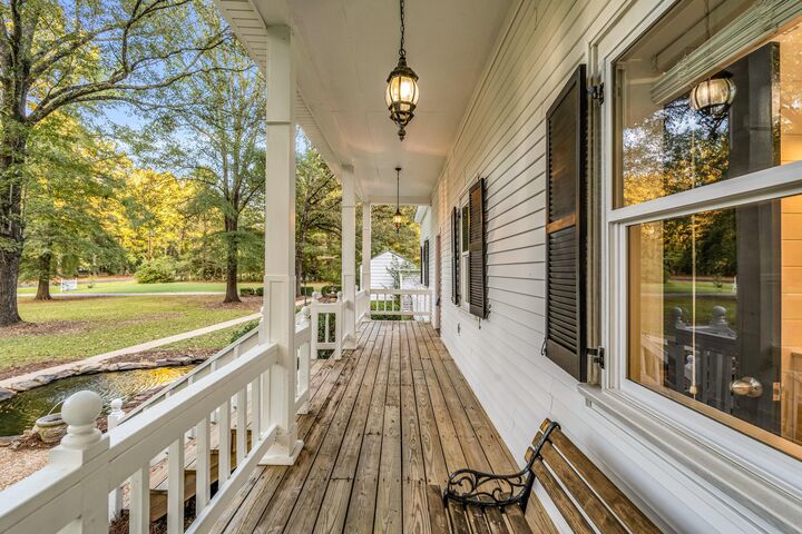 Property Photo: 484 Southgate Dr MS 39759