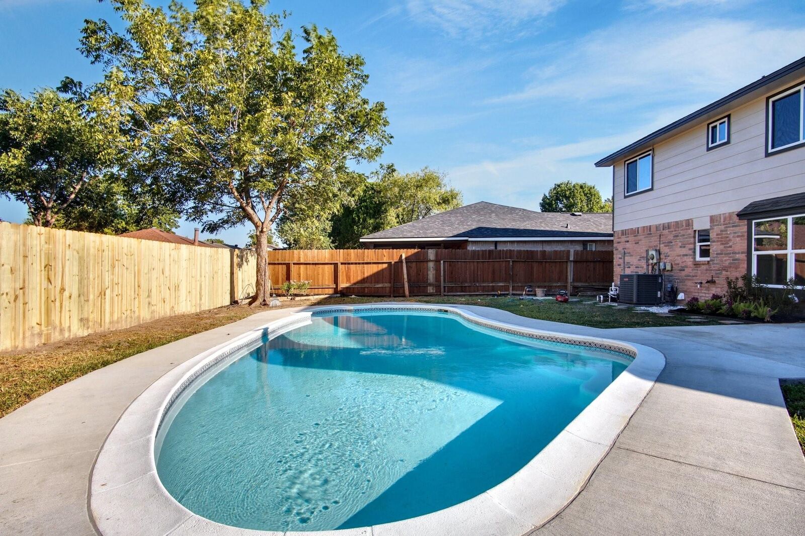 Property Photo:  7511 Weatherhill Lane  TX 77041