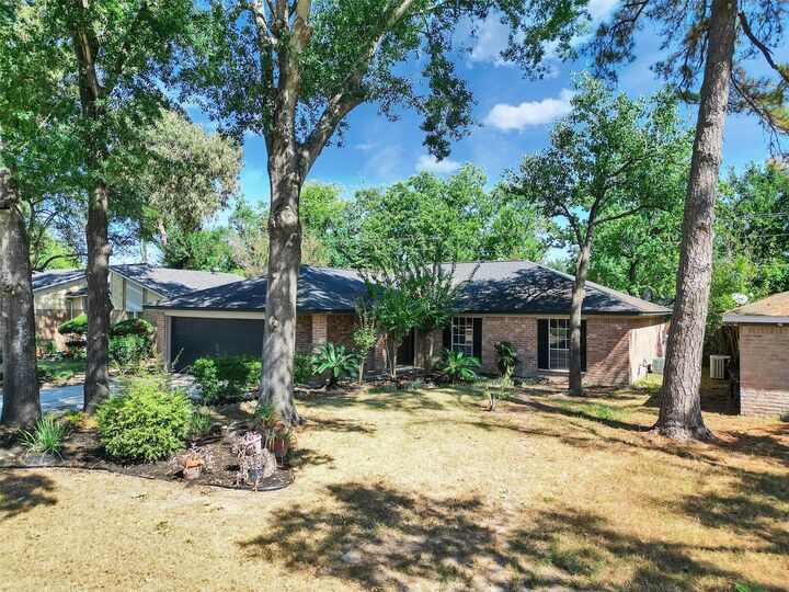 Property Photo: 23522 Canyon Lake Drive TX 77373