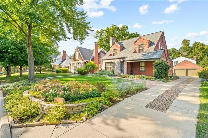 Property Photo:  2204 W 50 Terrace  KS 66205 