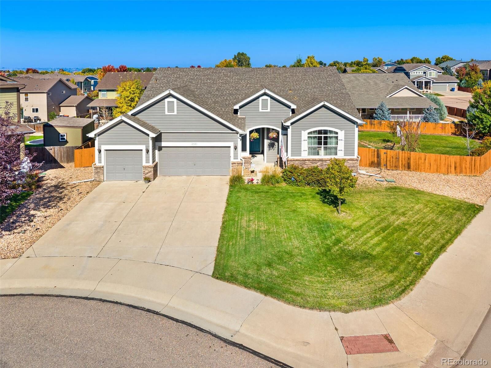 Property Photo:  2708 Aylesbury Way  CO 80534 