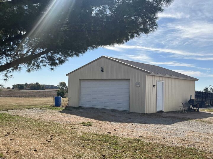Property Photo: 7650 E 400 S Road IN 46725