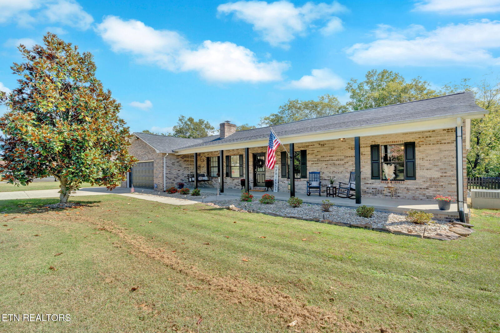 Property Photo: 709 Calvin St TN 37763