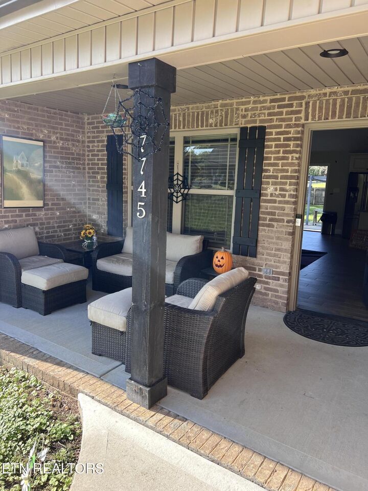 Property Photo: 7745 W Ogg Rd TN 37938