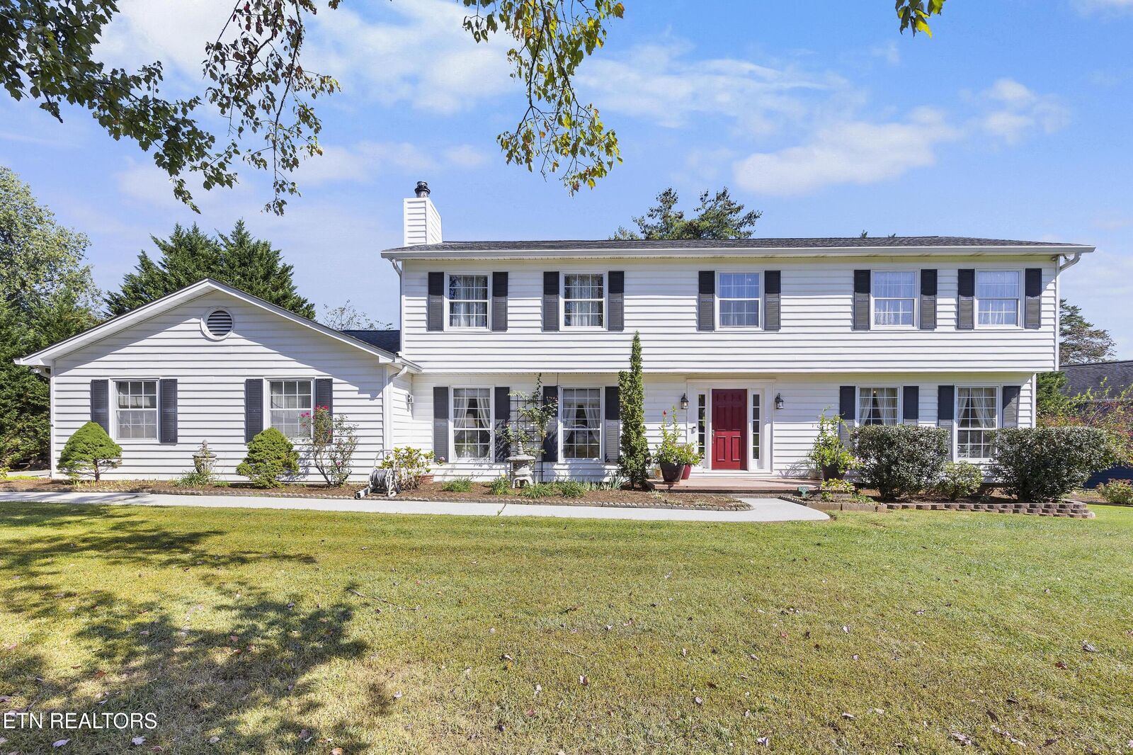 Property Photo: 1020 Crooked Springs Rd TN 37932