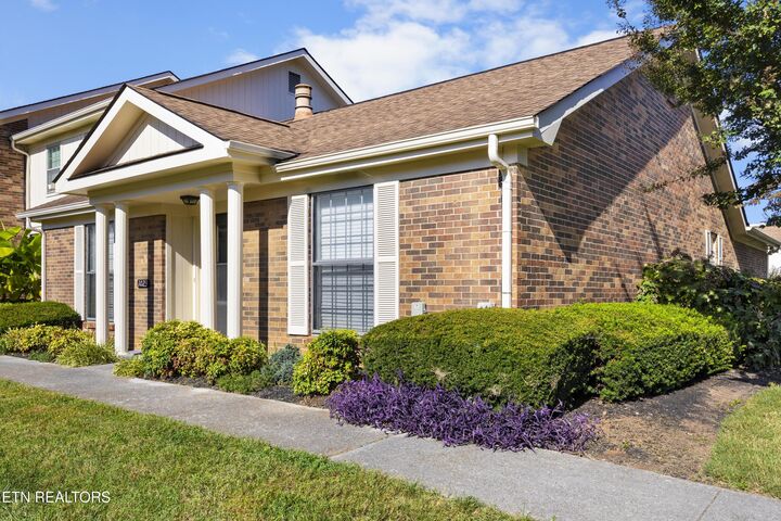 7914 Gleason Drive #1023  Knoxville TN 37919 photo