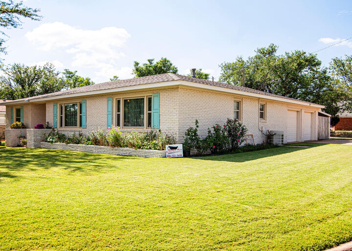 Property Photo: 83 Houston Road TX 79088
