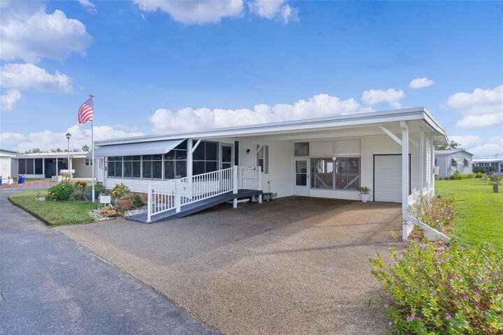 Property Photo: 20 Captains Point FL 34731