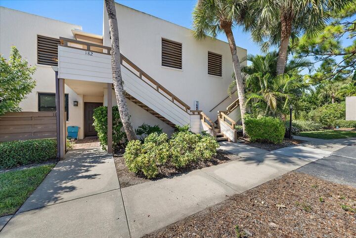 Property Photo: 182 Pineneedle Drive FL 34210