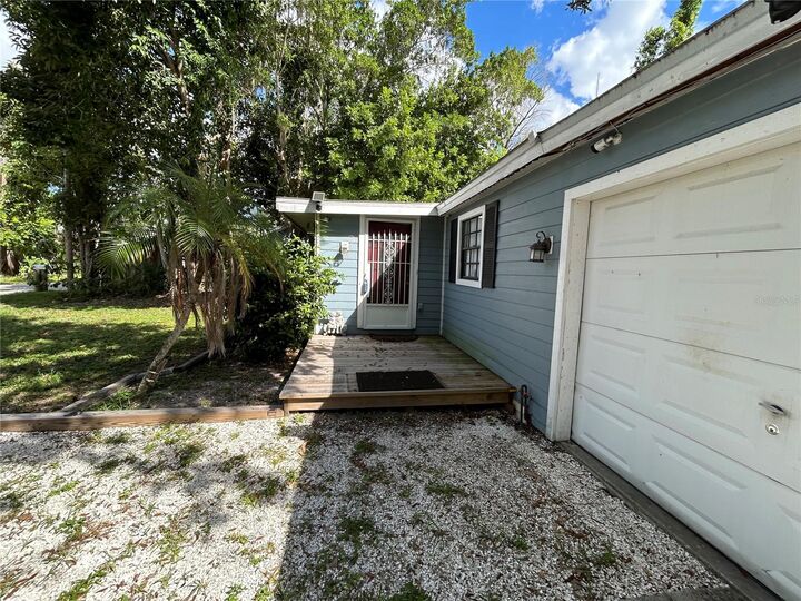 Property Photo: 2130 Olentary Street FL 34231