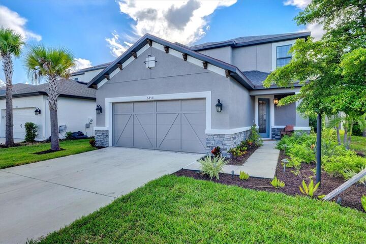 Property Photo: 5458 Summit Glen FL 34203