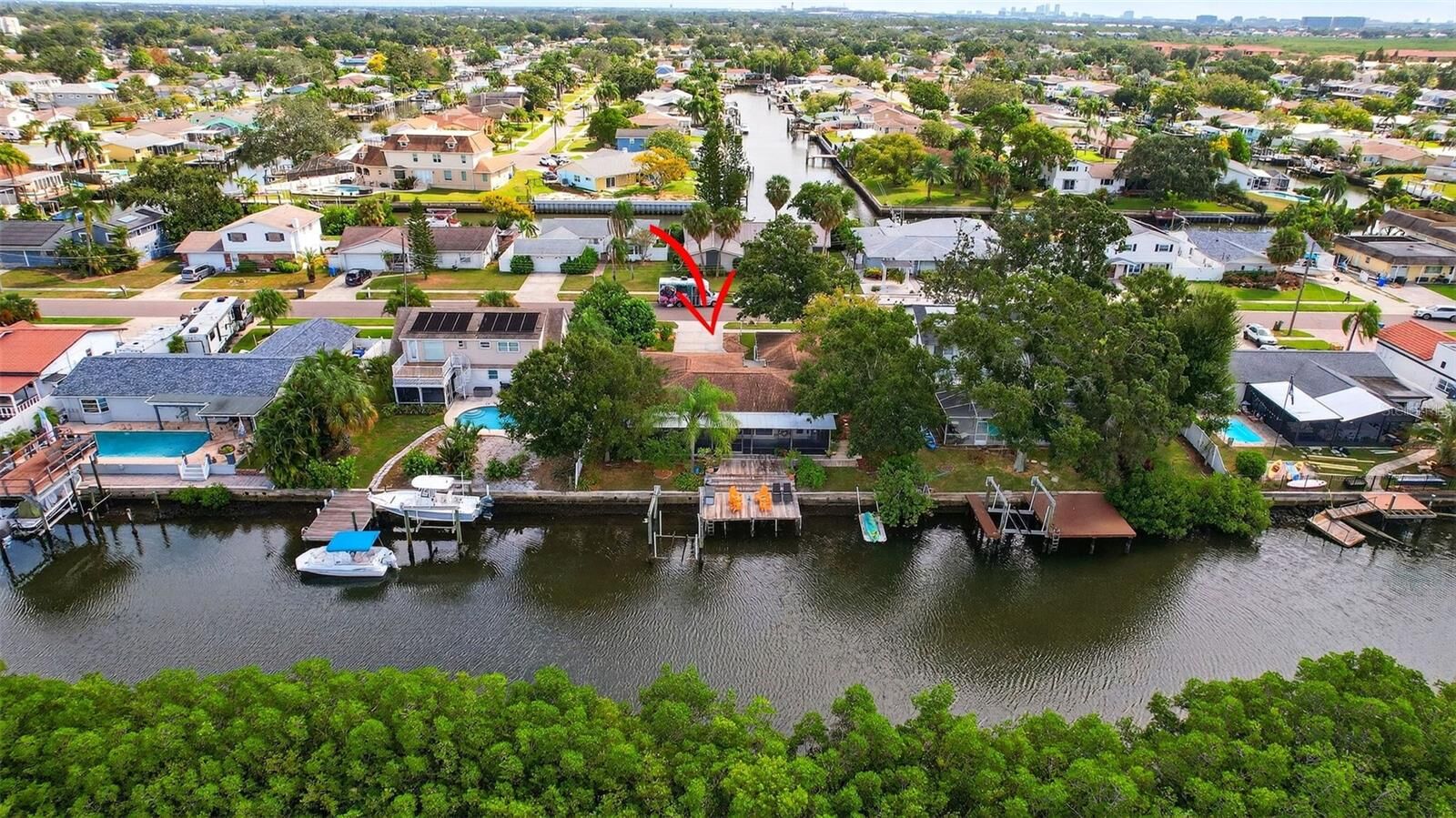Property Photo: 4624 Bay Crest Drive FL 33615