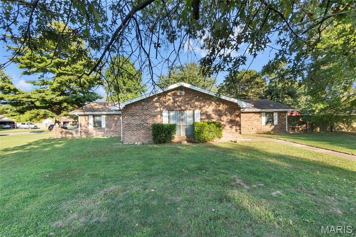 Property Photo:  630 Euclid Drive  MO 63801 
