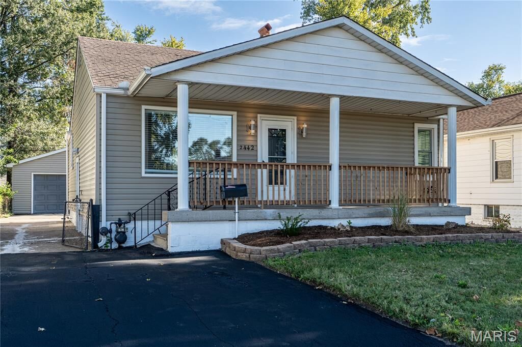 Property Photo: 2442 Center Street IL 62040