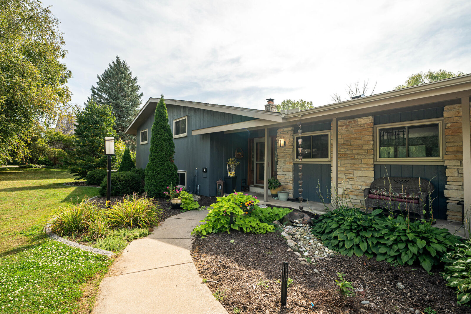 Property Photo: 8201 Fairmont Ln WI 53129