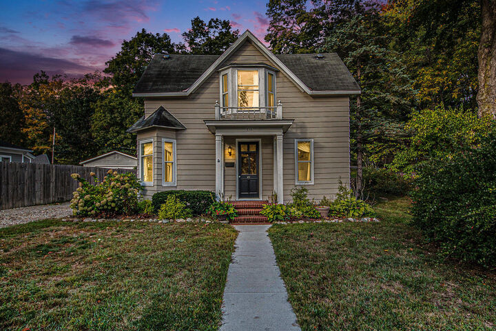 Property Photo:  319 Pine Street  MI 49010