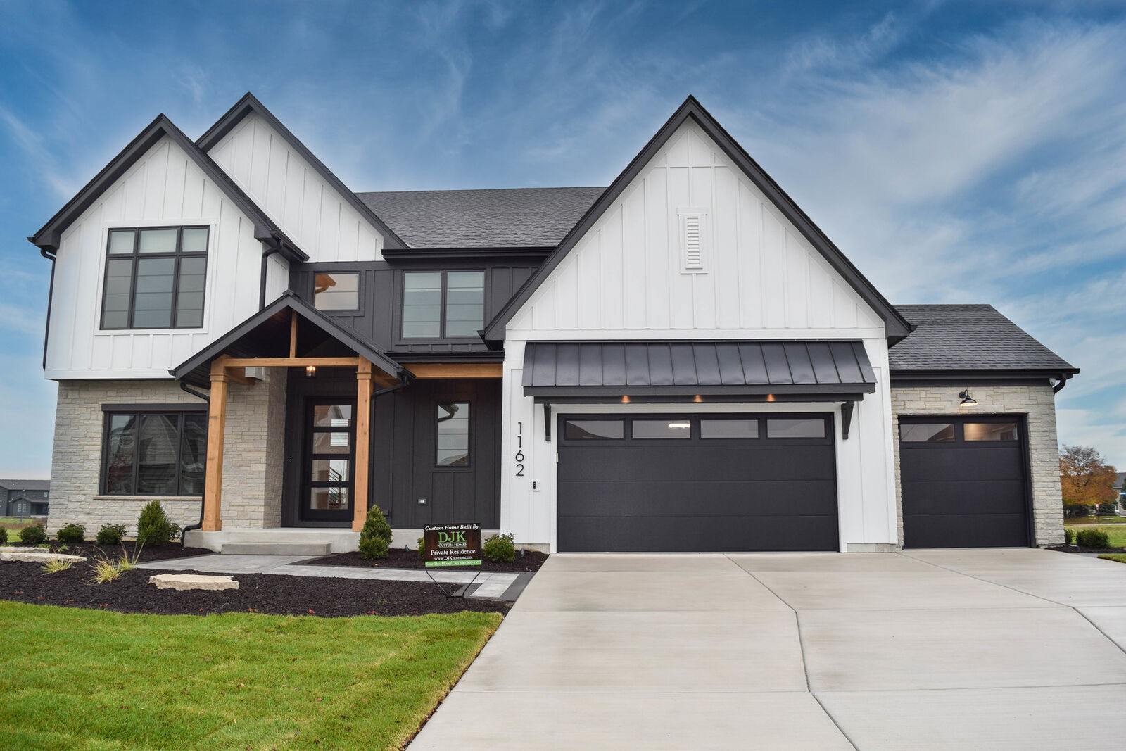 Property Photo: 26205 Stewart Ridge Drive IL 60544