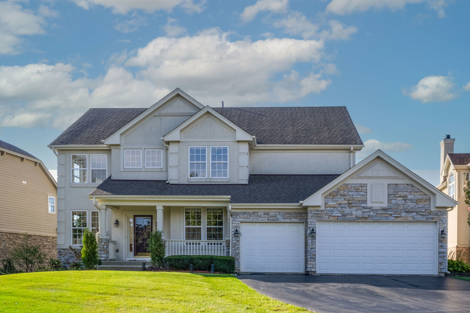 Property Photo:  1688 Saint Andrew Drive  IL 60061 