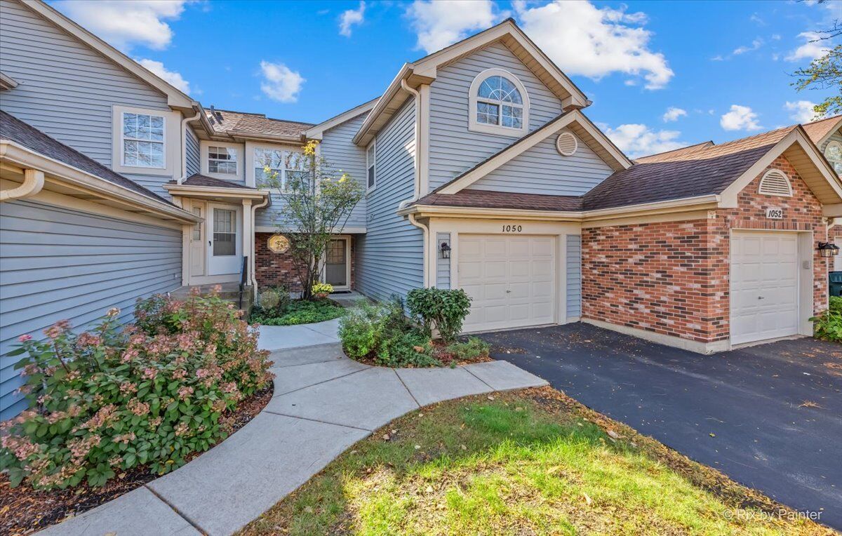 Property Photo:  1050 Rockport Drive  IL 60188 