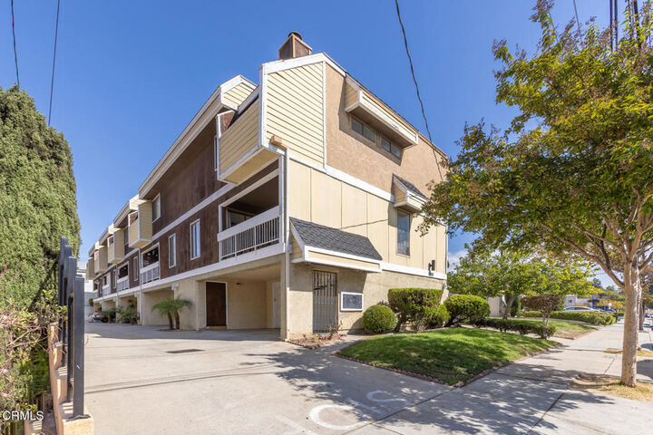 Property Photo: 1005 Monterey Road 1 CA 91206