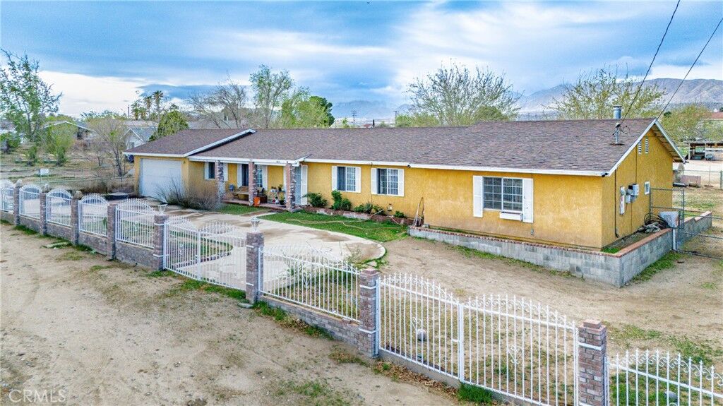 Property Photo: 8806 E Avenue T14 CA 93543