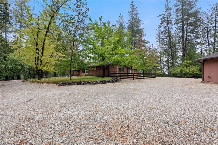 21607 Rambling Road  Grass Valley CA 95945 photo