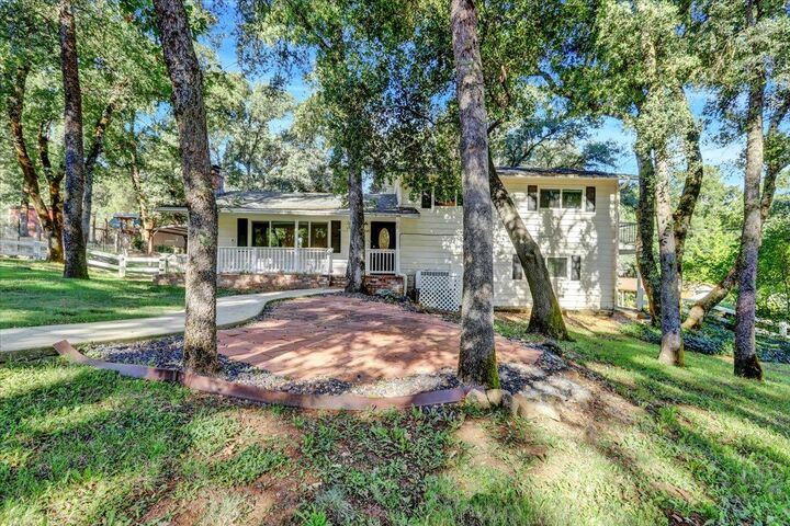 10820 Devonshire Circle  Penn Valley CA 95946 photo