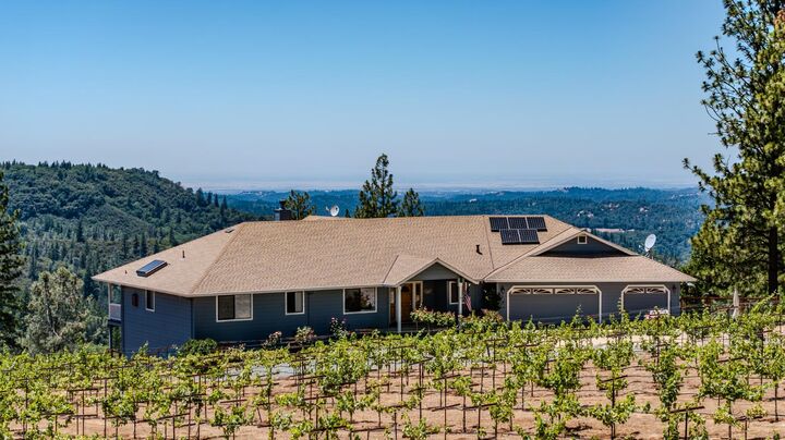 Property Photo: 18591 Ponderosa Hills Road CA 95689