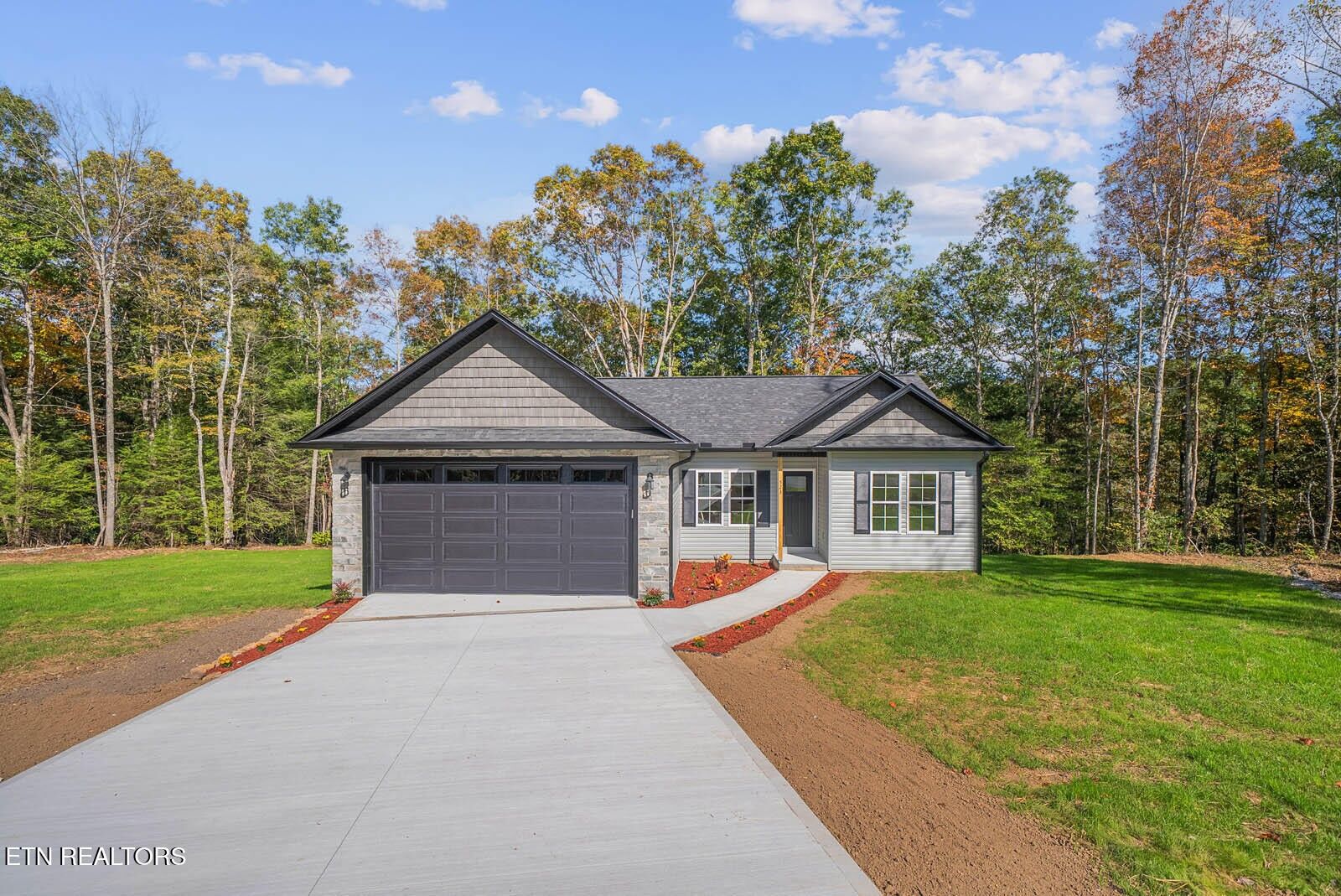 Property Photo:  523 Ferry Bend Tr  TN 38571 