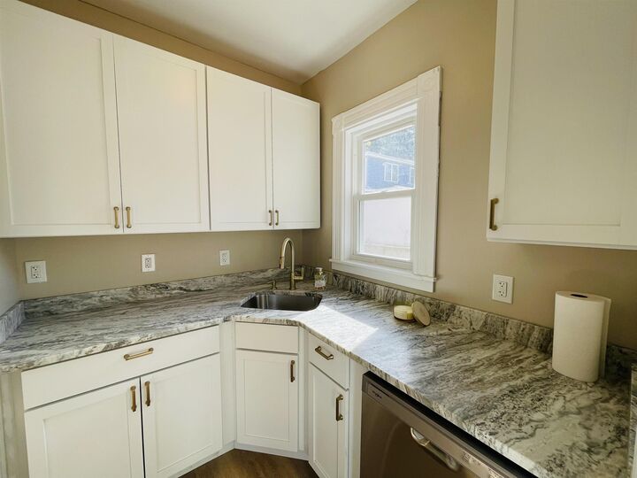 Property Photo: 118 W Hillcrest Avenue NH 03103