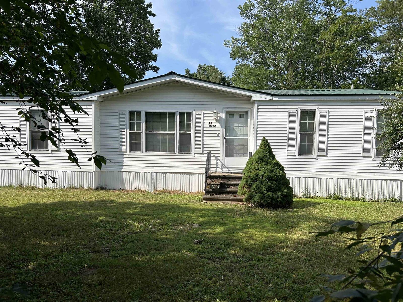 Property Photo: 28 Wayland Circle NH 03833