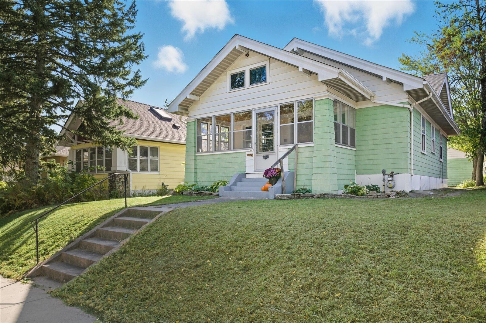Property Photo: 1174 Lafond Avenue MN 55104
