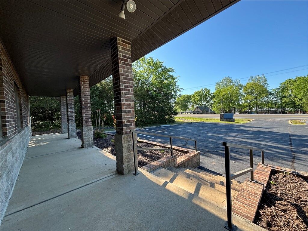 Property Photo: 1629 Harding Boulevard AR 72626