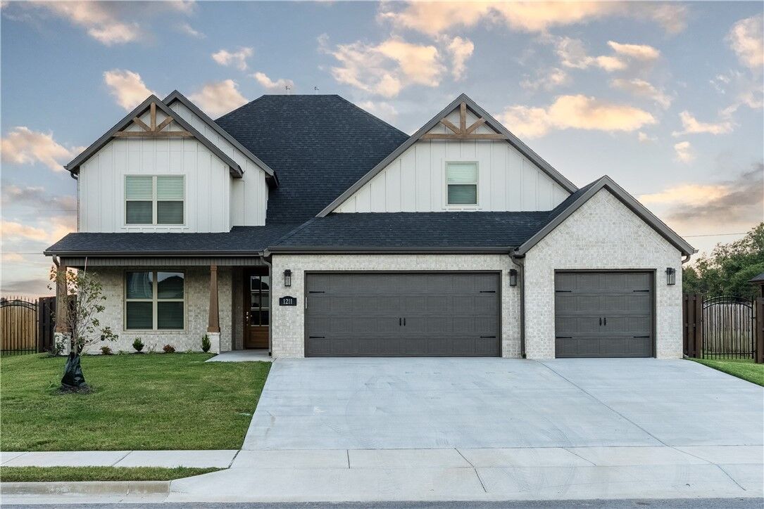 Property Photo:  1211 Montieri Drive  AR 72719 