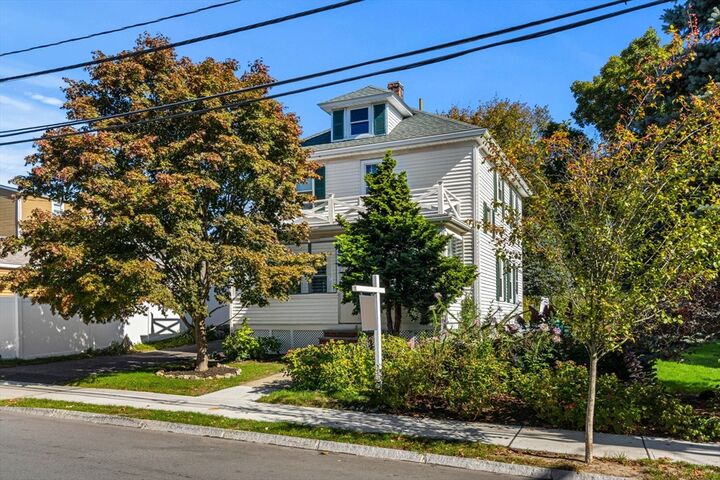 8 Endicott St  Norwood MA 02062 photo