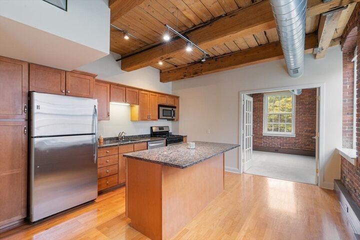 Property Photo: 25 Cedar St. 4 MA 01913