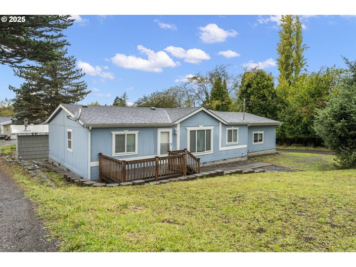 104 B St  Coos Bay OR 97420 photo