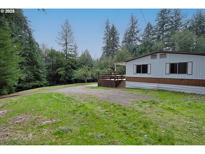 Property Photo:  60272 Acme Rd  OR 97420