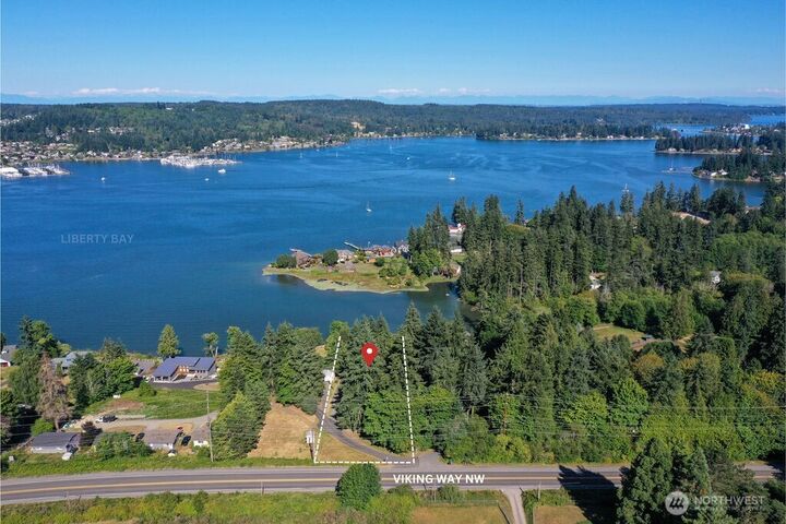 17198  Viking Way NW  Poulsbo WA 98370 photo