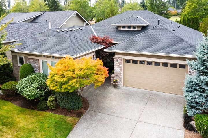 Property Photo: 12415 235th Place NE WA 98053