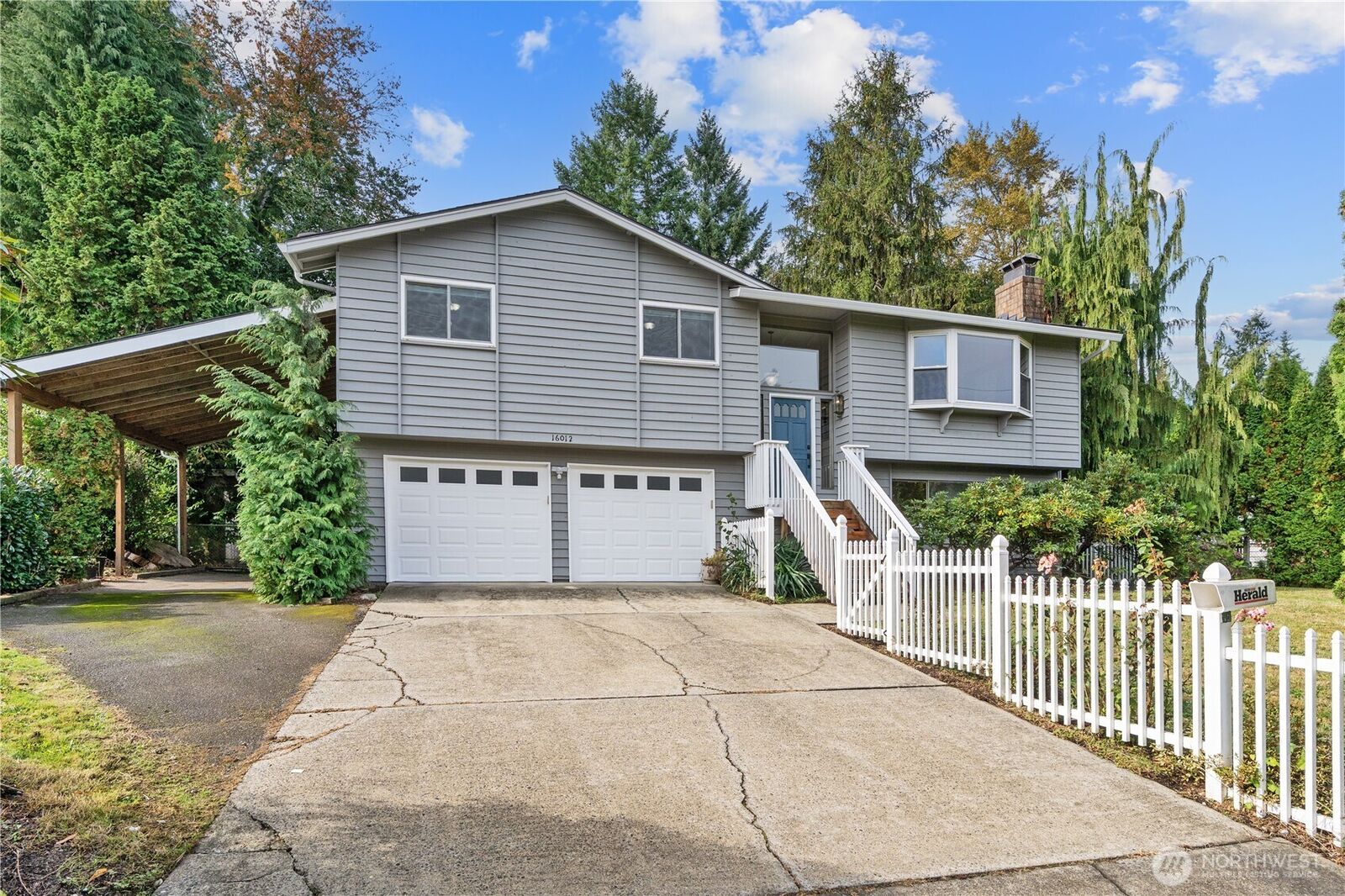 Property Photo: 16012 Market Street WA 98296