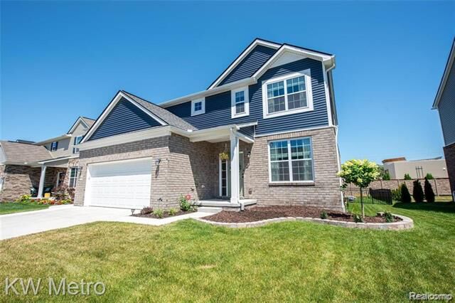 Property Photo:  49466 Nicholette  MI 48317