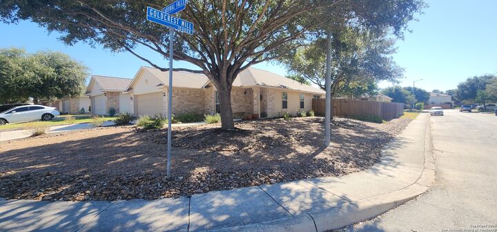 Property Photo:  5706 Cardinal Fls  TX 78239 