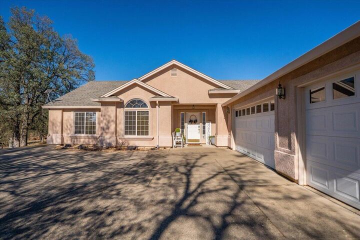Property Photo: 13470 Luna Drive CA 96003