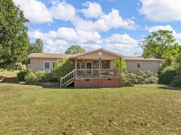 Property Photo: 1801 Riddle Road SC 29374