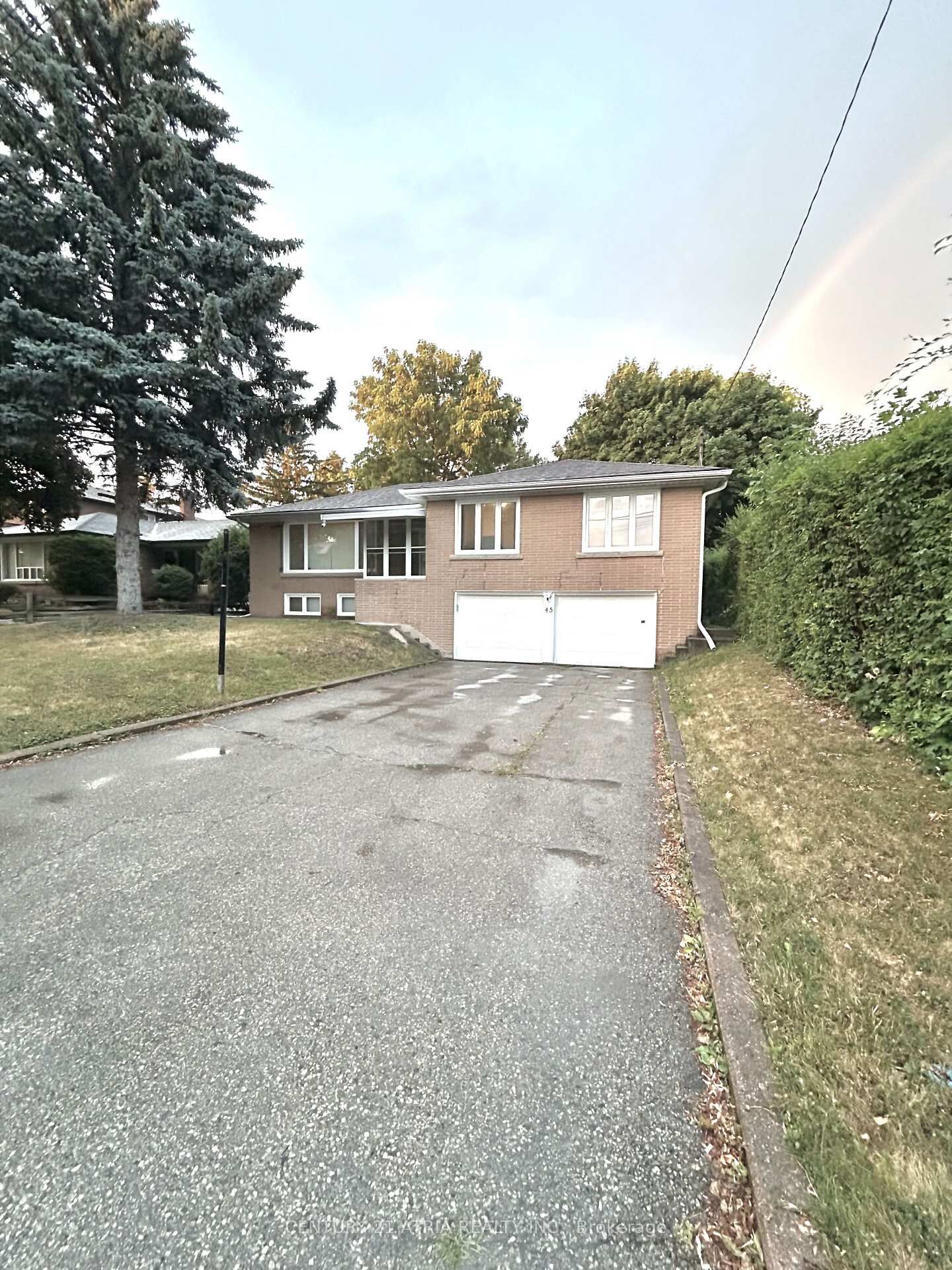 Property Photo: 45 Ambrose Road ON M2K 1S2